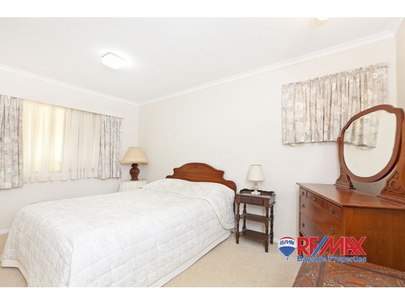 8 Rosebud Esplanade, Victoria Point QLD 4165
