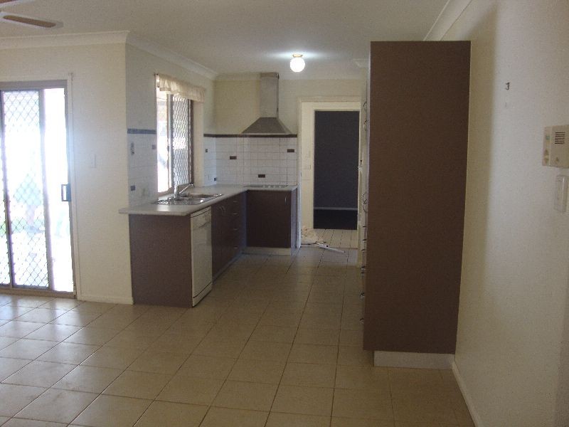 10 Jeanne, Victoria Point QLD 4165