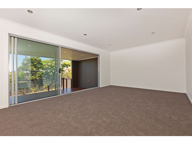 29 Claremont St, Birkdale QLD 4159