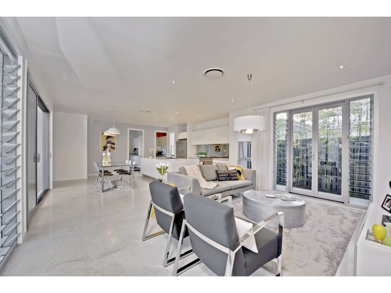 9 Foxwood Circuit, Wakerley QLD 4154