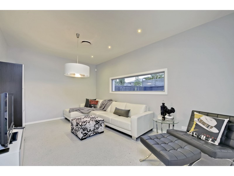 9 Foxwood Circuit, Wakerley QLD 4154