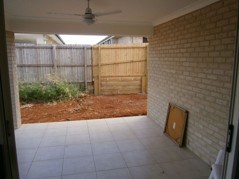19 Lois Place, Redland Bay QLD 4165