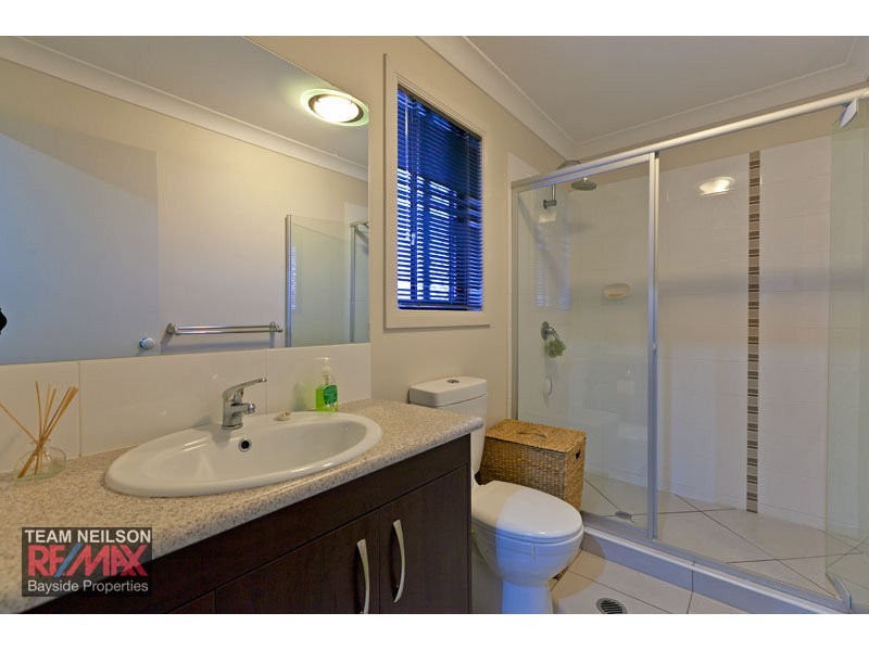 37 Cypress St, Redland Bay QLD 4165