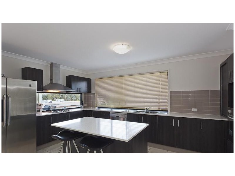 1 Mill Street, Redland Bay QLD 4165