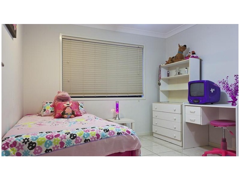 1 Mill Street, Redland Bay QLD 4165