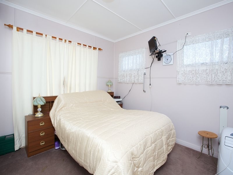 64 Randall Rd, Birkdale QLD 4159