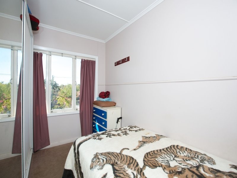 64 Randall Rd, Birkdale QLD 4159