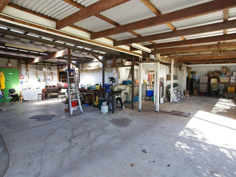 64 Randall Rd, Birkdale QLD 4159