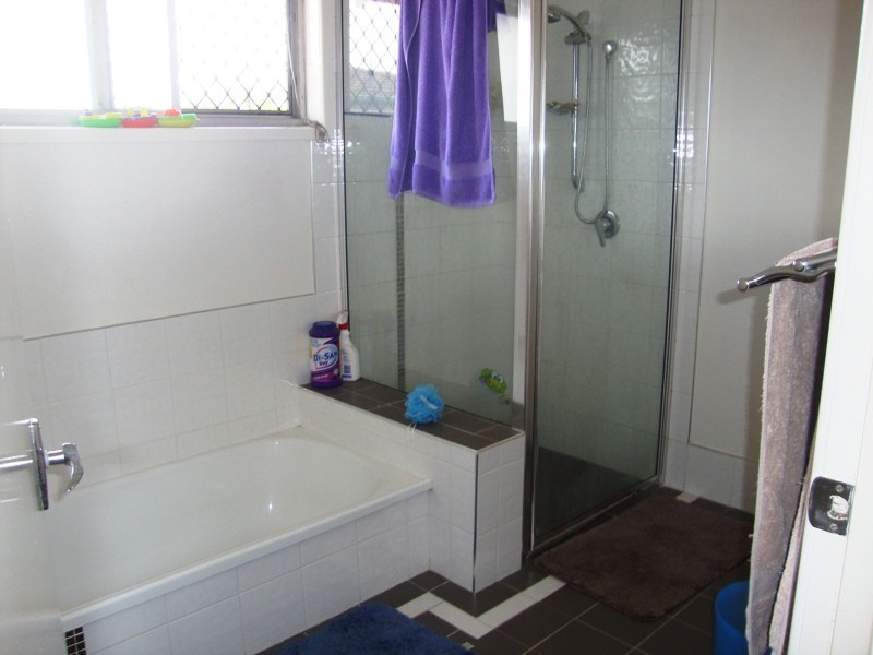 24 Vienna Rd, Alexandra Hills QLD 4161