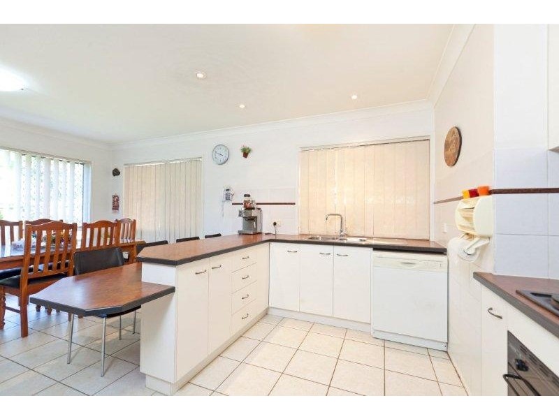 22 Carinyan Drive, Birkdale QLD 4159