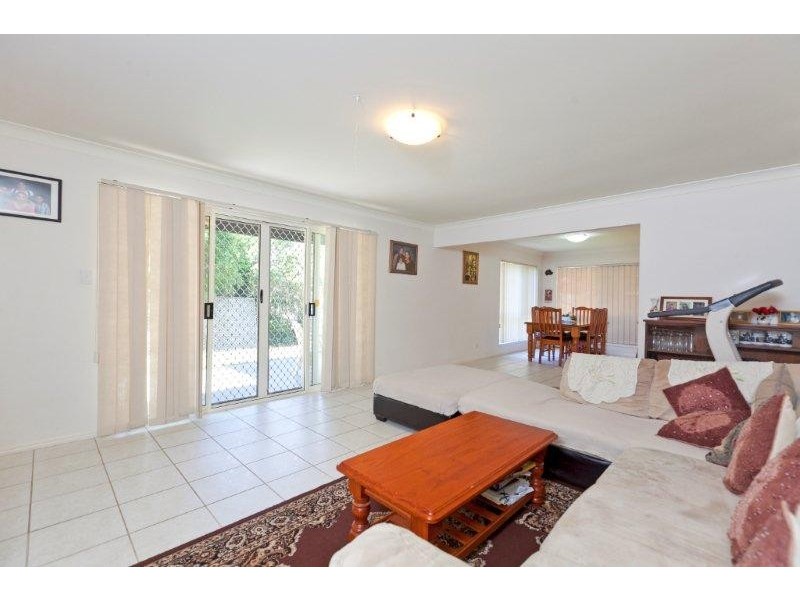 22 Carinyan Drive, Birkdale QLD 4159