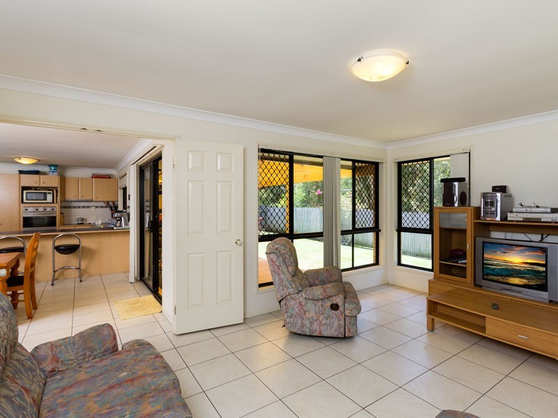 24 Wisteria Street, Ormiston QLD 4160