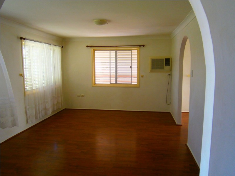4 Edinburgh Street, Alexandra Hills QLD 4161