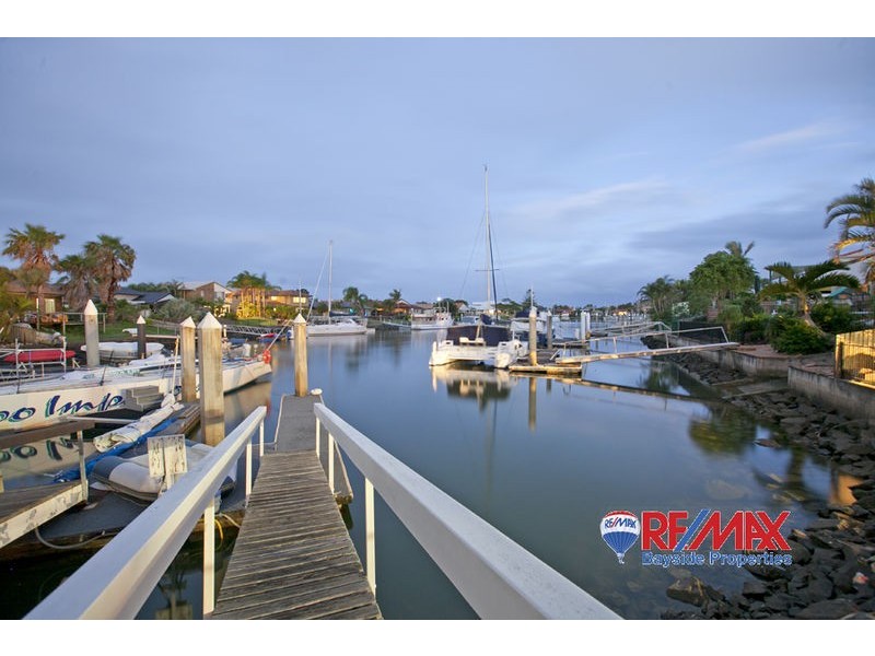 4 Bowsprit Parade, Raby Bay QLD 4163