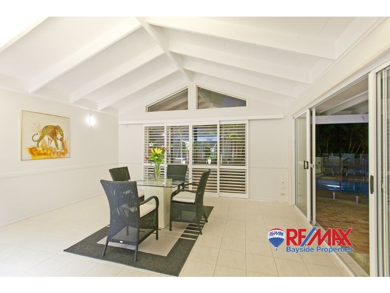 4 Bowsprit Parade, Raby Bay QLD 4163