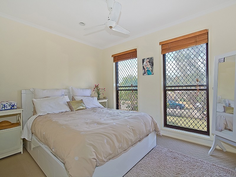 2 Wren Street, Birkdale QLD 4159