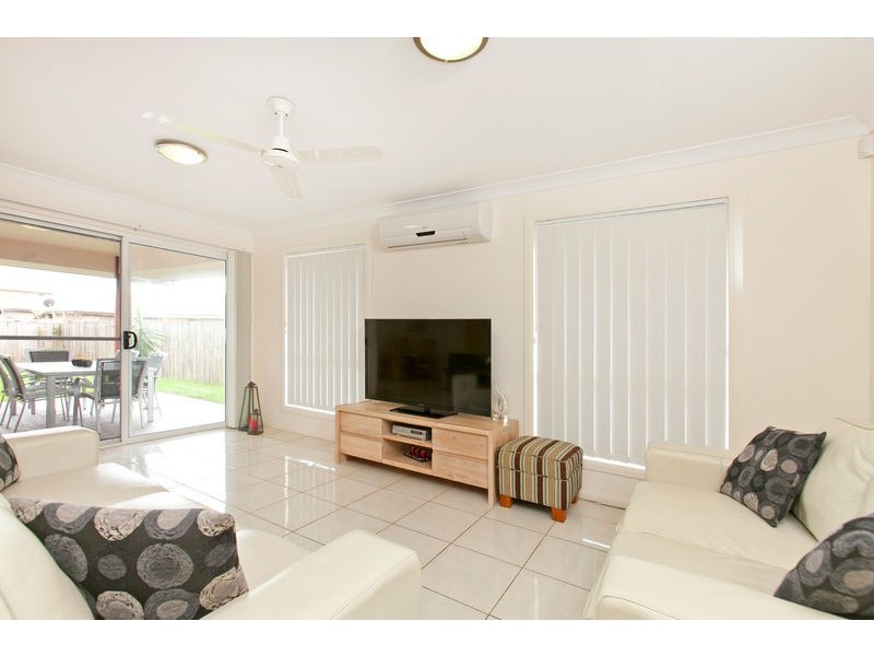 11 Pentecost Place, Redland Bay QLD 4165
