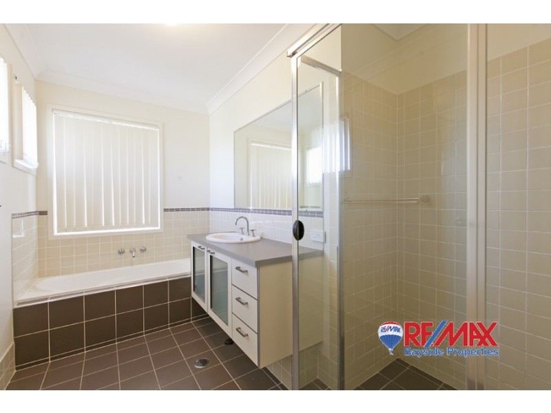 12 Whitsunday Place, Redland Bay QLD 4165