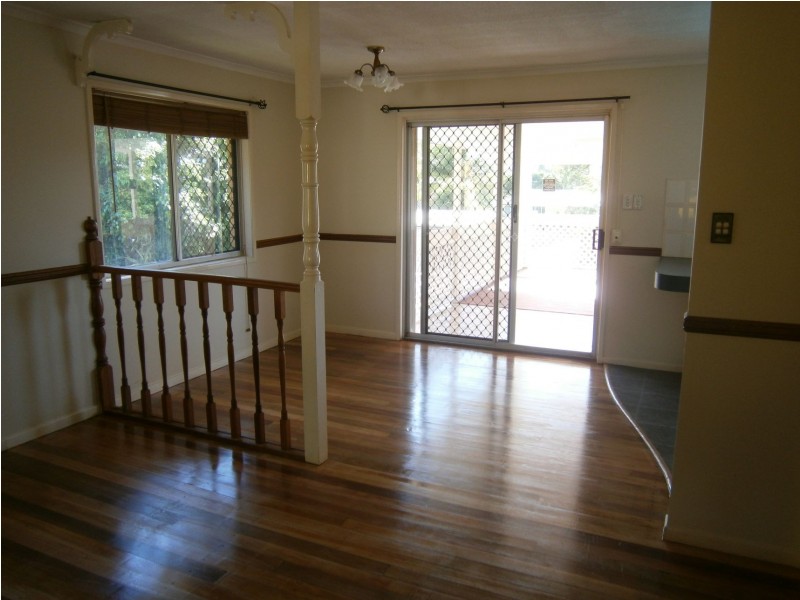 21 Charles Street, Birkdale QLD 4159