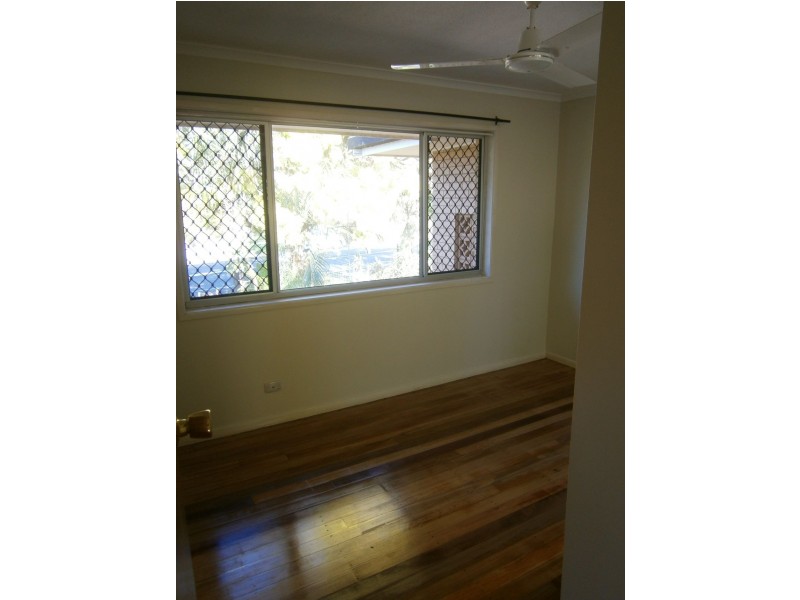 21 Charles Street, Birkdale QLD 4159