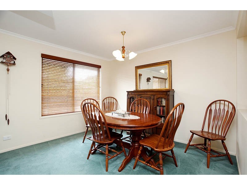 16 Windsor Street, Alexandra Hills QLD 4161