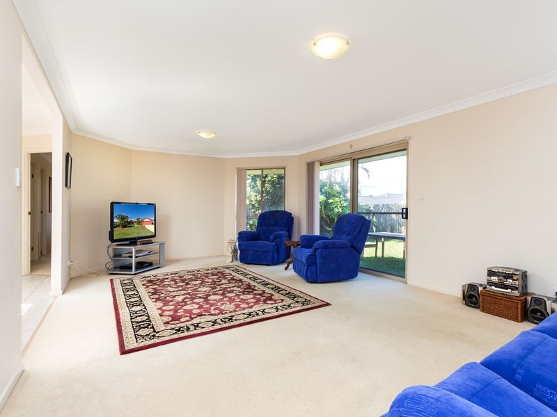 17 Newlands Street, Redland Bay QLD 4165