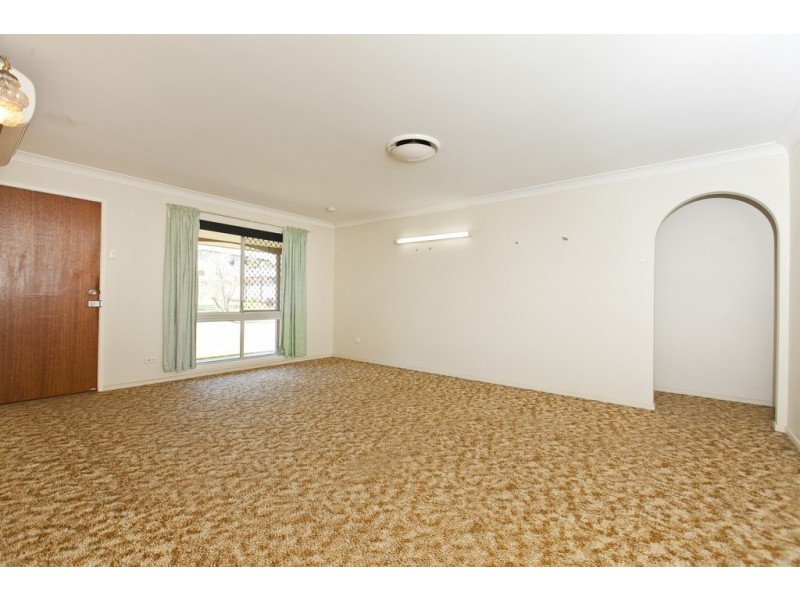 27 Mackerel Street, Manly West QLD 4179
