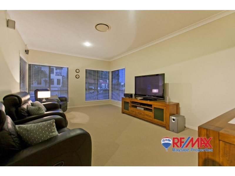 84 Penzance Drive, Redland Bay QLD 4165