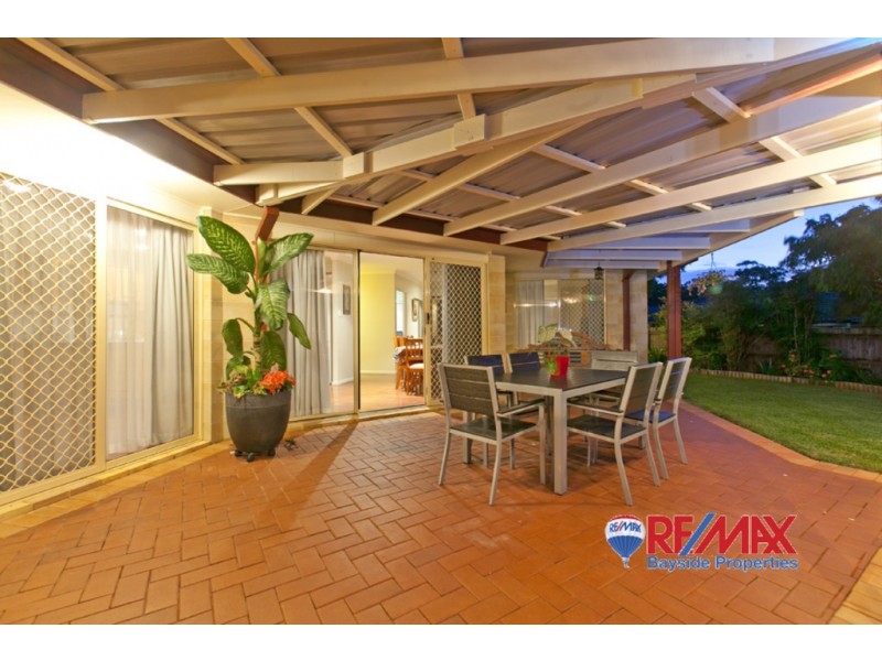 8 Bahr Place, Wellington Point QLD 4160