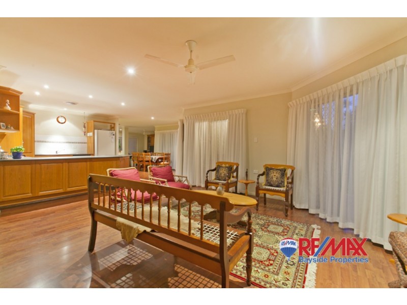 8 Bahr Place, Wellington Point QLD 4160