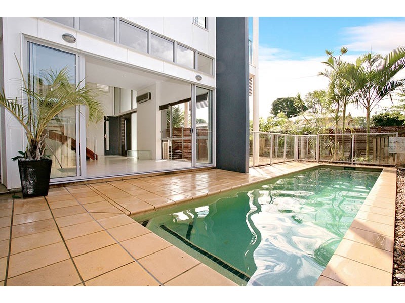 1 Bayview Street, Wellington Point QLD 4160