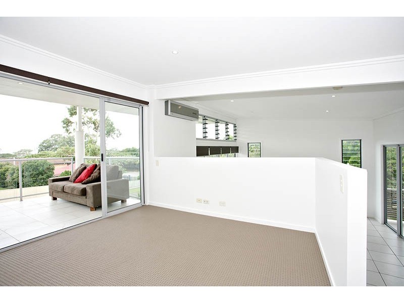 1 Bayview Street, Wellington Point QLD 4160