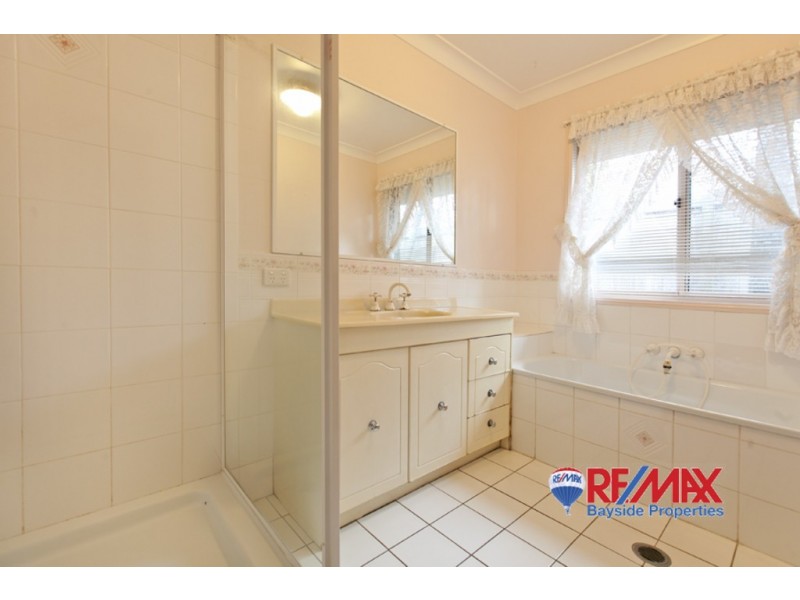 16 Champagne Crescent, Thornlands QLD 4164