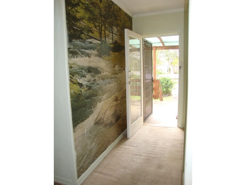 33 Collingwood Rd, Birkdale QLD 4159