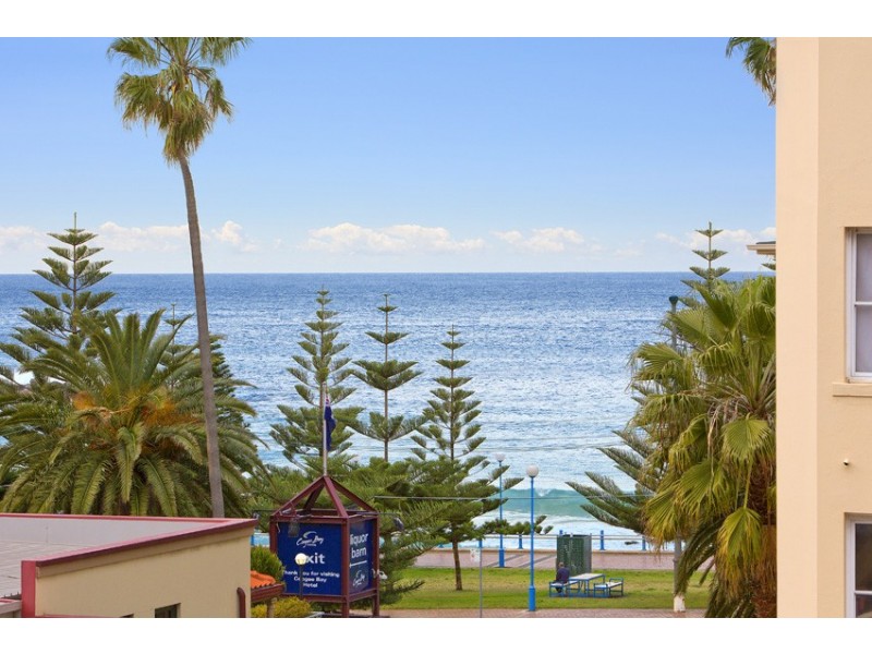 17 Vicar Street, Coogee NSW 2034