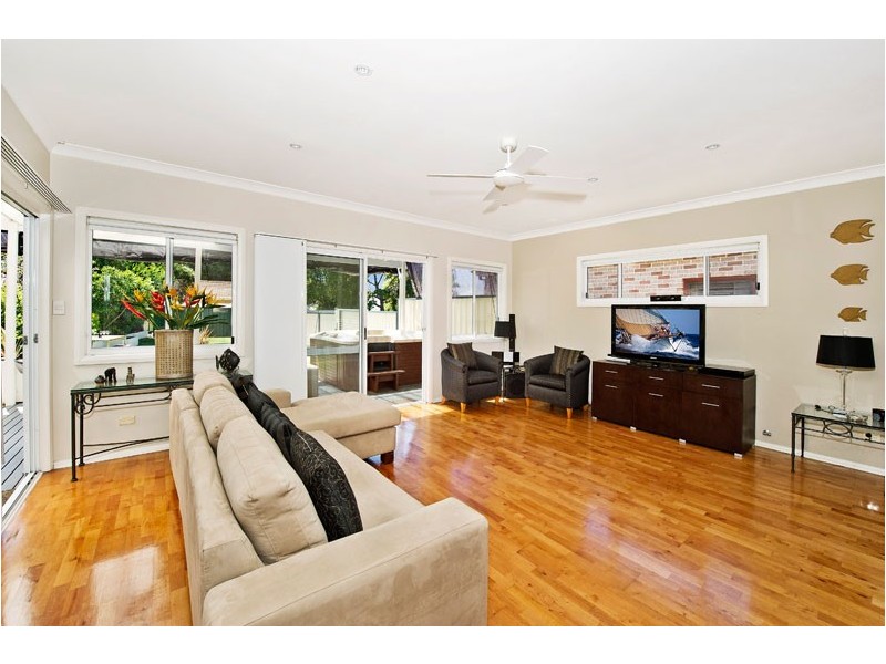 220 West Street, Blakehurst NSW 2221