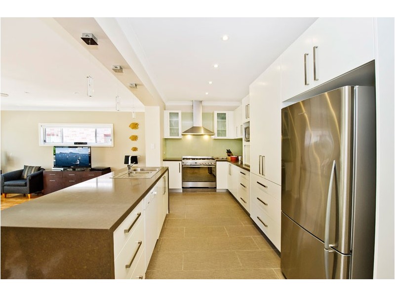 220 West Street, Blakehurst NSW 2221