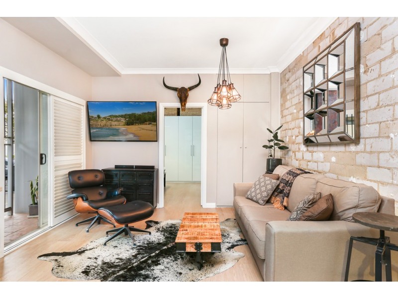 2/19 Forbes Street, Woolloomooloo NSW 2011