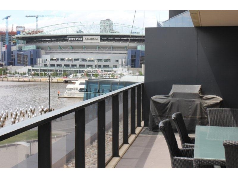 42/55 VICTORIA HARBOUR PROMENADE, Docklands VIC 3008