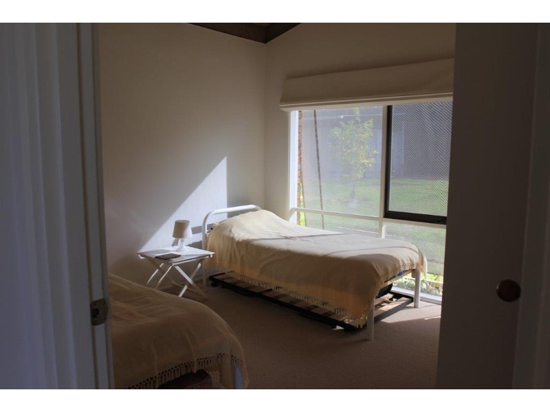 10 Hillcrest Road, Shoreham VIC 3916