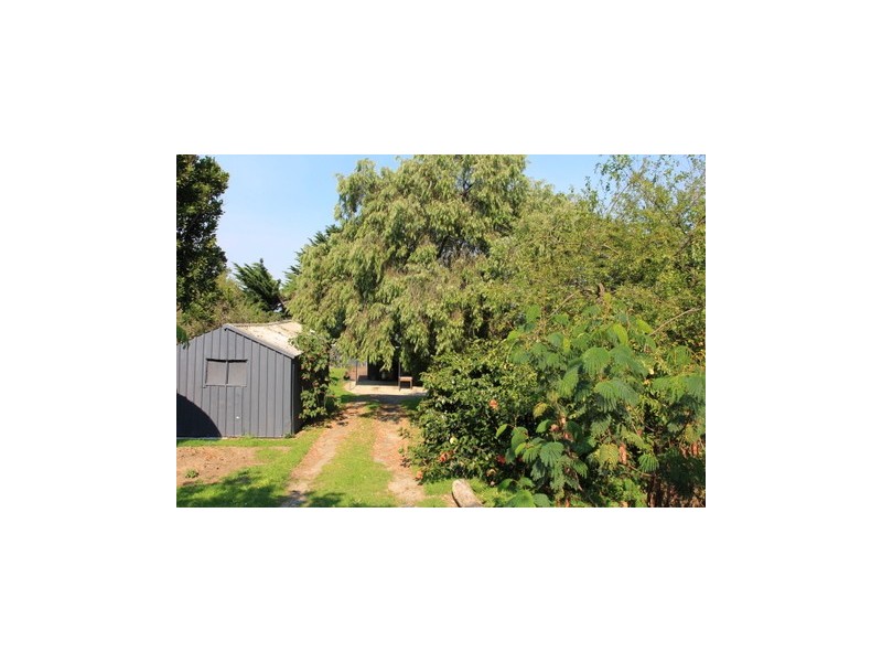 7 Sarsfield Street, Separation Creek VIC 3221