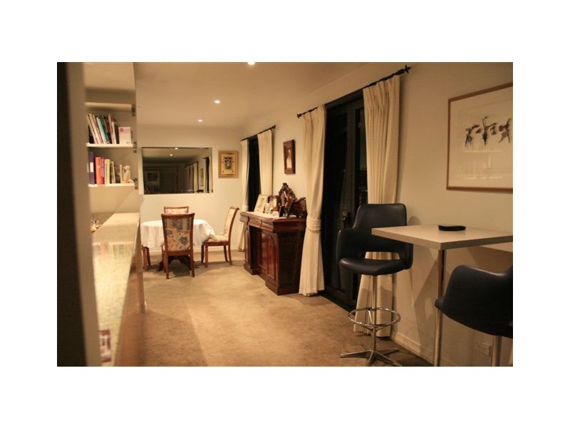 804/30 St Andrews Pl, East Melbourne VIC 3002