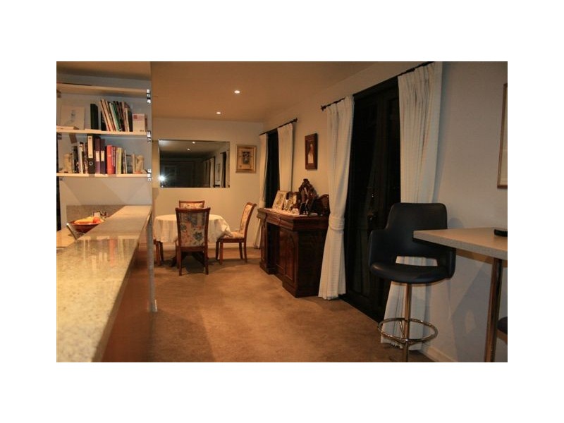 804/30 St Andrews Pl, East Melbourne VIC 3002
