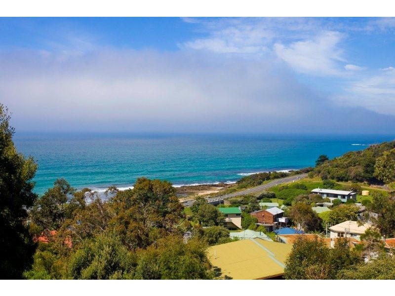32 Harrington Street, Separation Creek VIC 3221