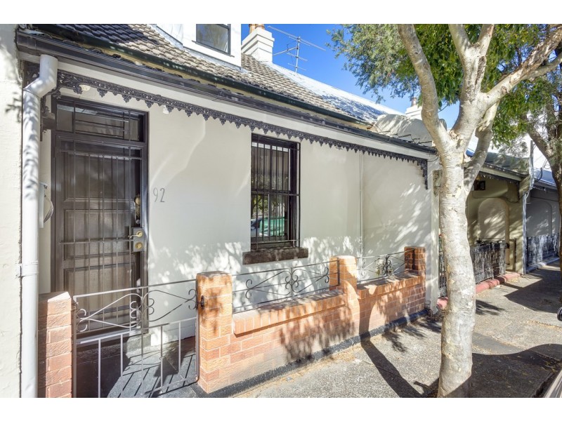 92 Lennox St, Newtown NSW 2042