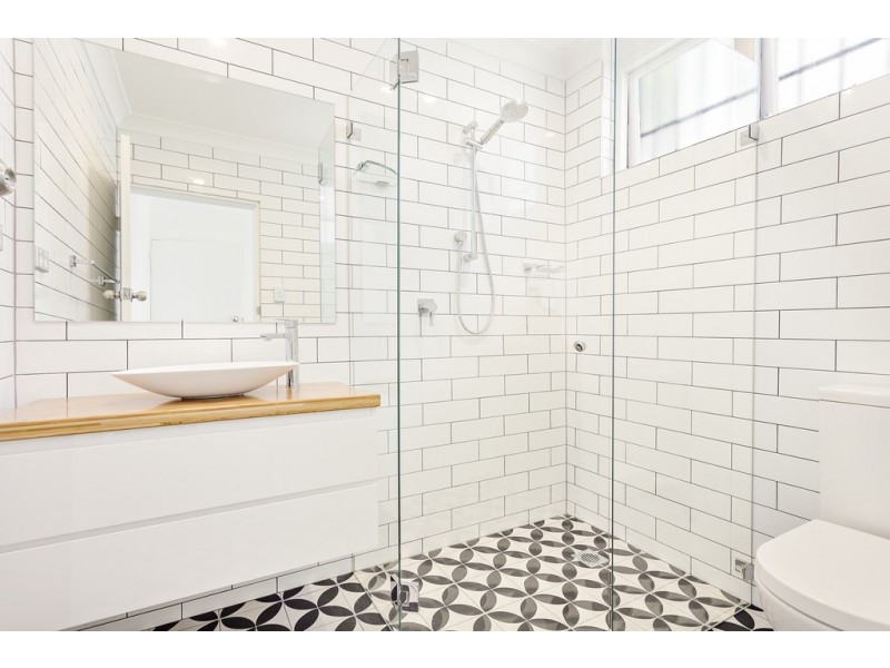 92 Lennox St, Newtown NSW 2042