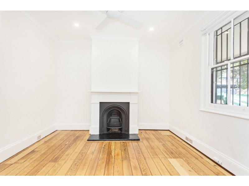 92 Lennox St, Newtown NSW 2042