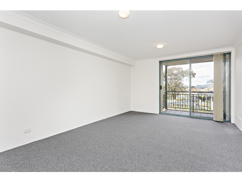 18/1 Linthorpe Street, Newtown NSW 2042