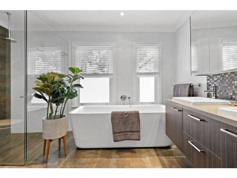 22 Pine Street, Newtown NSW 2042