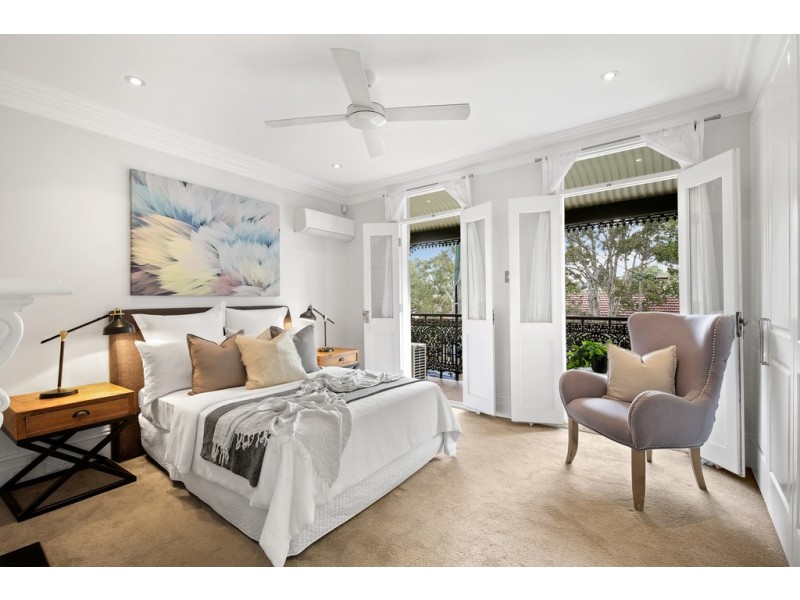 22 Pine Street, Newtown NSW 2042